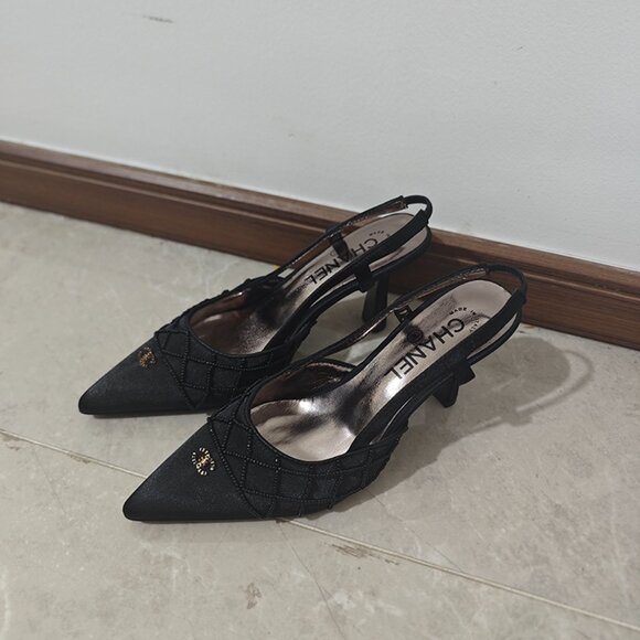 Chanel Logo Pointed Toe Slingbacks - Picture 4 of 7